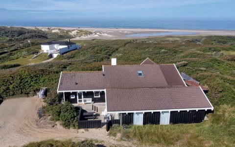 Rauli - 50M from the Sea: Wood, Home, Porch, Deck, Hardwood, Roof, Wood Stain, Wood Flooring, Eco Hotel