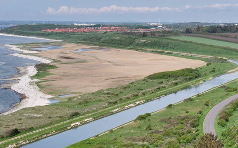 Aranja - 300M to the Fjord: Water Resources, Water, Body Of Water, Waterway, Channel, Bank, Coastal And Oceanic Landforms, Watercourse, Coast, Landscape