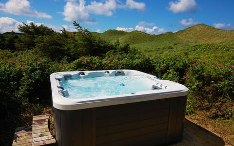 Ejvind - 100M from the Sea: Sea, Jacuzzi, Coast, Beach, Bathtub, Cumulus, Tropics, Meteorological Phenomenon, Bay