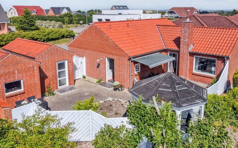 Kiersten - 5Km from the Sea: Residential Area, Roof, Suburb, Driveway, Estate, Chimney