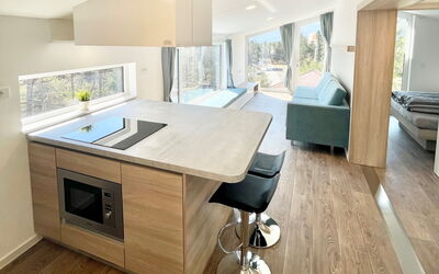 Accommodation:&nbsp;Sky-Chalet 501.1