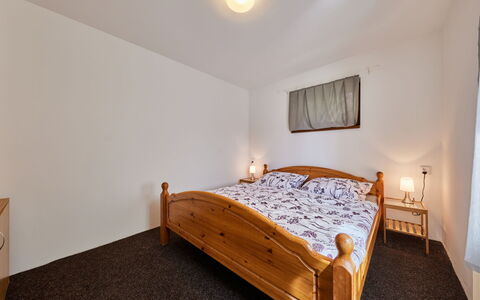 Cerny Dul 101: Furniture, Building, Comfort, Wood, Bed Frame, Lamp, Bed, Floor, Flooring, Hardwood