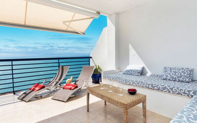 Accommodation:&nbsp;Calypso Azahar 636.1