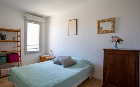 Le Lagon Bleu: Furniture, Property, Plant, Picture Frame, Azure, Window, Wood, Cabinetry, Architecture