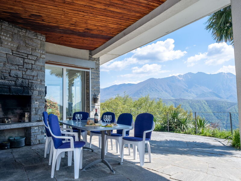 Carina Lakeview