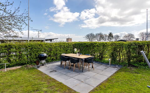 Gyril - 100M from the Sea: Shrub, Garden, Land Lot, Groundcover, Landscaping, Lawn, Shade, Outdoor Furniture, Yard