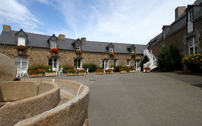 Accommodation:&nbsp;Le Renard 100.5