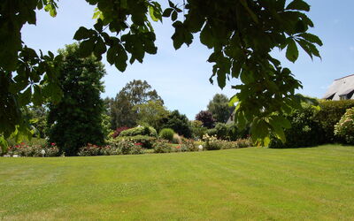 Accommodation:&nbsp;L' Hermine 100.3