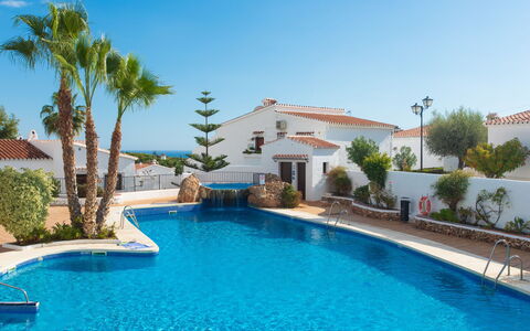 Las Golondrinas: Water, Sky, Plant, Property, Building, Swimming Pool, Blue, Tree, Outdoor Furniture, House