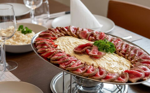 Casa Antares – Montela Holiday Stay: Food, Tableware, Ingredient, Dishware, Fruit, Serveware, Plate