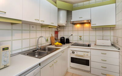 Accommodation:&nbsp;Arquus 748.2