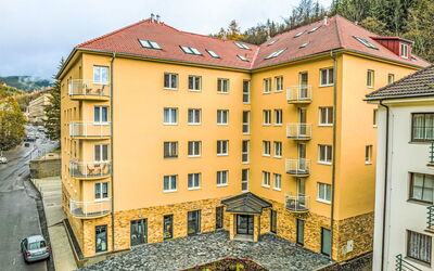 Accommodation:&nbsp;Pink Mandala 250.13