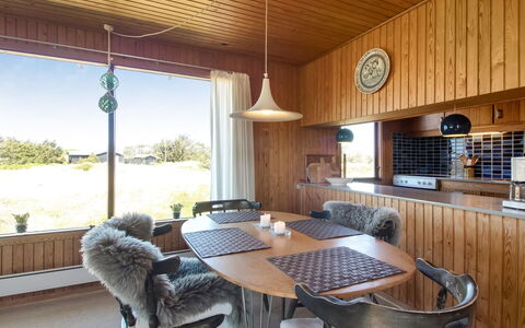 Mira - 375M from the Sea: Cottage, Shed, Hut, Farmhouse, Prairie, Shack, Barn, Log Cabin, Garden Buildings