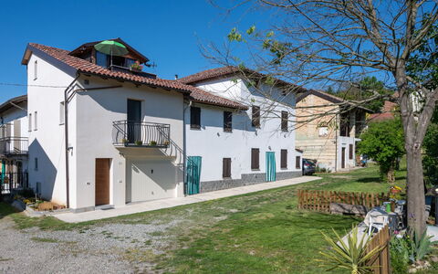 Raggio di Sole: Plant, Property, Building, Natural Landscape, Tree, Land Lot, House, Cottage, Landscape, Residential Area