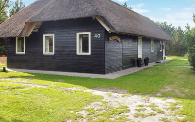 Eetu - 1.3Km from the Sea