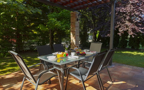 Toscana: Furniture, Outdoor Furniture, Chair, Table, Outdoor Table, Kitchen & Dining Room Table, Restaurant, Shade, Patio, Garden