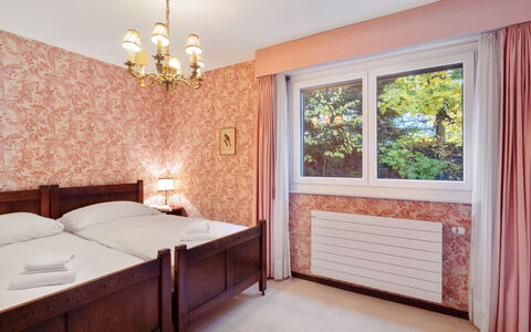 Crans-Montana 602: Interior Design, Bed, Bedroom, Ceiling, Floor, Room, Bedding, Bed Frame, Bed Sheet, Apartment