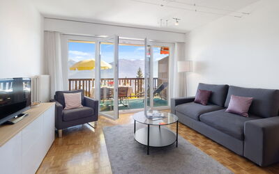 Accommodation:&nbsp;Marigny Dent-Blanche 25 602.3