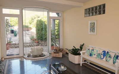 Accommodation:&nbsp;Waterfront Oasis 400.2