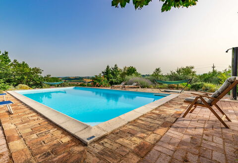 Casa Bellavista: Water, Sky, Plant, Building, Property, Swimming Pool, Azure, Tree, Shade, Rectangle