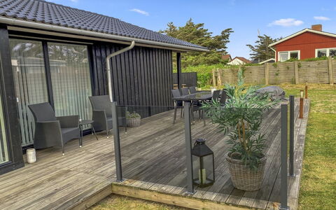 Telma - 200M from the Sea: Home, Cottage, Estate, Landscaping, Larch, Farmhouse, Balcony, Mountain Village