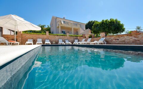 Villa Meri: Water, Sky, Building, Daytime, Property, Swimming Pool, Plant, Azure, Tree, House