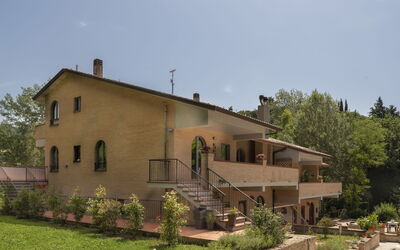 Assisi 130: Plant, Sky, Building, Property, Window, Tree, House, Flower, Architecture, Land Lot