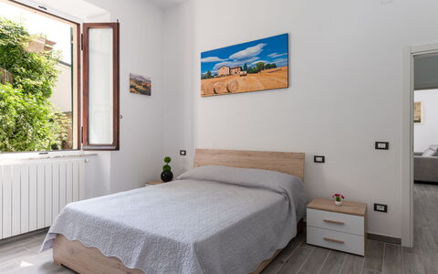 Sanda: Furniture, Property, Comfort, Building, Wood, Window, Interior Design, Flooring, Shade, Bed Frame