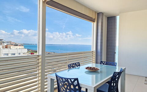 Suite Le Vele: Interior Design, Floor, Flooring, Apartment, Furniture, Sea, Glass, Ceiling, Balcony, Ocean