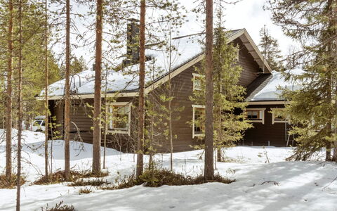 Susitupa 5: Cottage, House, Home, Garden Buildings, Siding, Log Cabin, Farmhouse, Estate, Shed, Yard