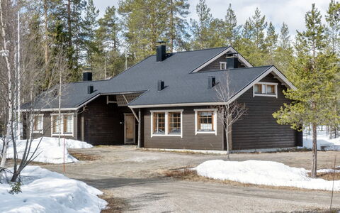 Susitupa 5: Cottage, House, Home, Garden Buildings, Siding, Log Cabin, Farmhouse, Estate, Shed, Yard