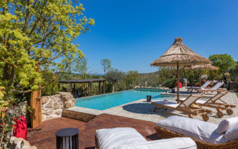Casa Vacanze Paradiso: Water, Sky, Property, Plant, Azure, Outdoor Furniture, Tree, Shade, Leisure, Landscape