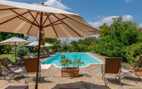 Le Calle: Cloud, Water, Sky, Plant, Furniture, Swimming Pool, Chair, Shade, Outdoor Furniture, Tree