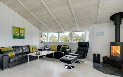 Thove - 600M from the Sea