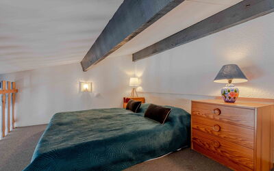 Accommodation:&nbsp;Palmyra 968.5