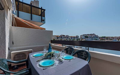 Accommodation:&nbsp;Palmyra 968.1