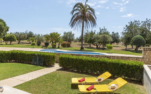 Gabriel: Water, Sky, Building, Plant, Property, Swimming Pool, Azure, Tree, Window, House