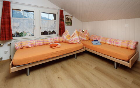 Brienzwiler 125: Furniture, Interior Design, Wood, Flooring, Room, Floor, Couch, Ceiling, Apartment, Living Room