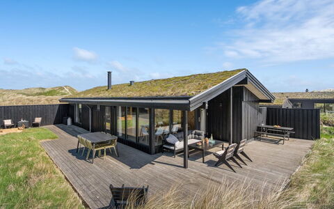Ilmari - 190M from the Sea: House, Roof, Home, Cottage, Shed, Garden Buildings, Siding, Yard, Log Cabin, Hut