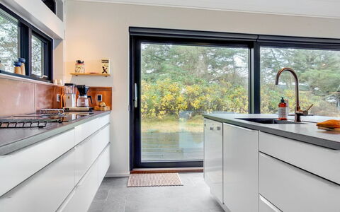 Minttu - 700M from the Sea: Countertop, Kitchen, Interior Design, Kitchen Appliance, Wood, Flooring, Plumbing Fixture, Cabinetry, Home, Major Appliance