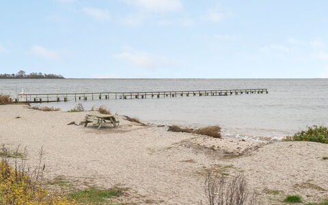 Maybrit - 50M from the Sea: Blue, Shrub, Cottage, Groundcover, Garden, Estate, Shade, Landscaping, Farmhouse, Eco Hotel