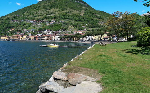 Niki: Water, Mountainous Landforms, Hill, Summer, Coastal And Oceanic Landforms, Coast, Bank, Recreation, Hill Station, Lake