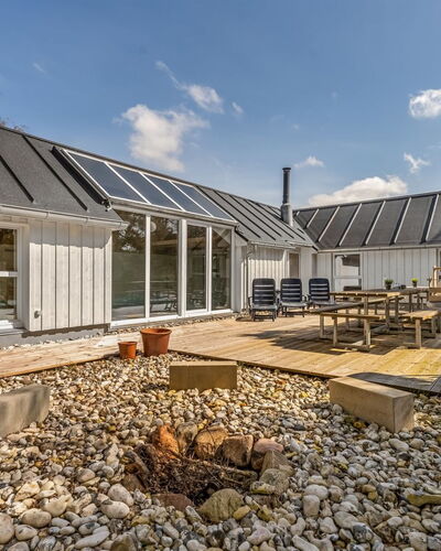 Fredsine - 900M from the Sea
