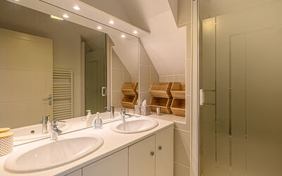 Accommodation:&nbsp;Ranguhan 224.1