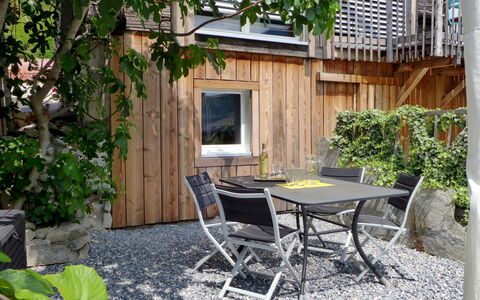 Tschingeli: Water, Sky, Table, Furniture, Property, Chair, Azure, Outdoor Table, Outdoor Furniture, Tableware