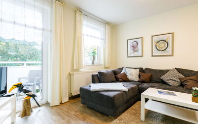 Accommodation:&nbsp;Anna 182.2