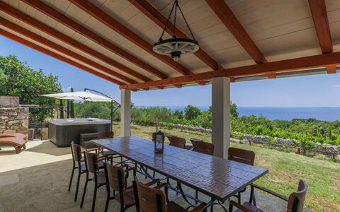 Di Nelo: Water, Sky, Table, Furniture, Property, Chair, Azure, Outdoor Table, Outdoor Furniture, Tableware