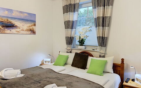 Koserow 275: Furniture, Interior Design, Flooring, Floor, Wood, Bedroom, Bed, Room, Textile, Lighting
