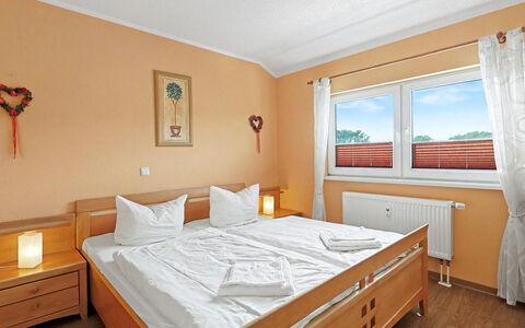 Zinnowitz 104: Furniture, Wood, Interior Design, Bedroom, Bed, Bed Sheet, Ceiling, Bedding, Bed Frame, Room