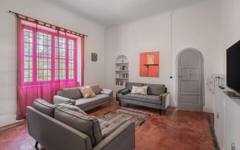 Massarosa Front Lake, The Gargoyles: Property, Furniture, Picture Frame, Couch, Comfort, Wood, Building, Interior Design, Floor, Flooring